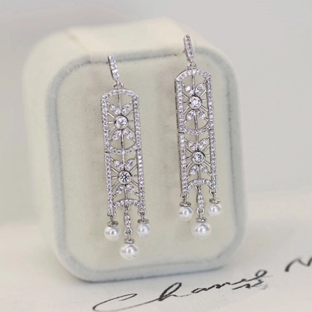 Beautiful silver and pearls! Flapper, 20’s!